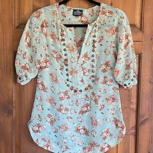 Angie size small women’s floral & brad embellished top
